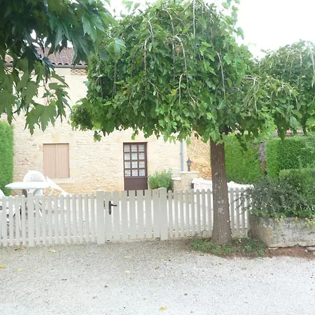 Holiday home Maison Conviviale A Avec Jardin Et Jeux De Plein Air - Fr-1-616-440